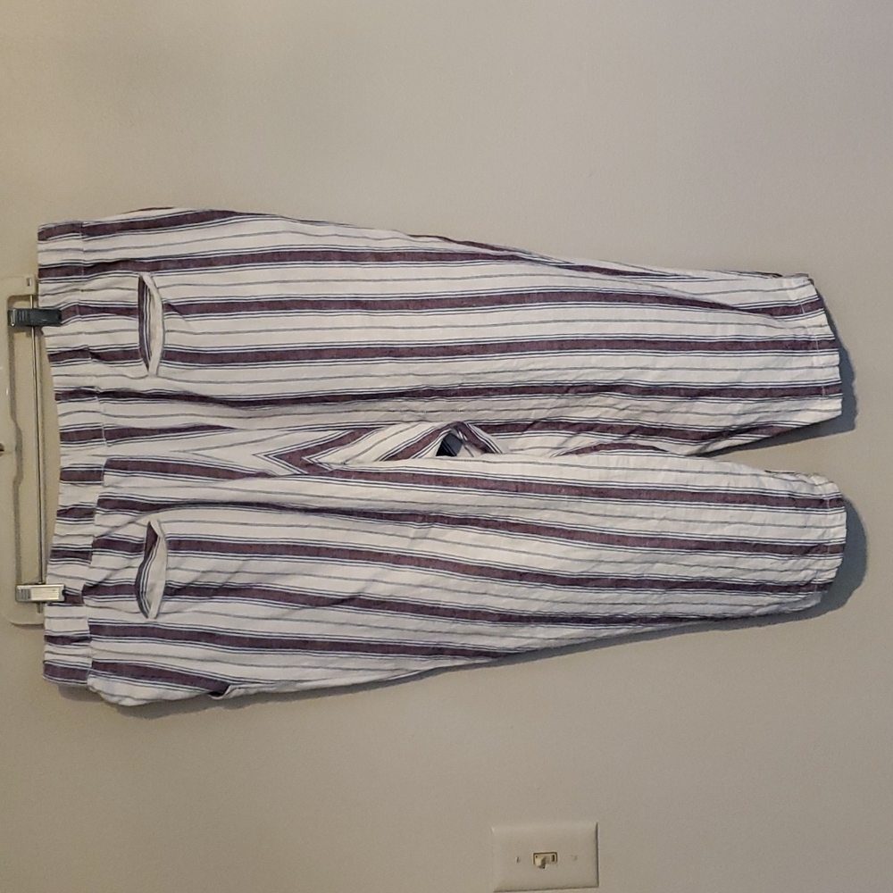 Linen capris - Picture 2 of 4